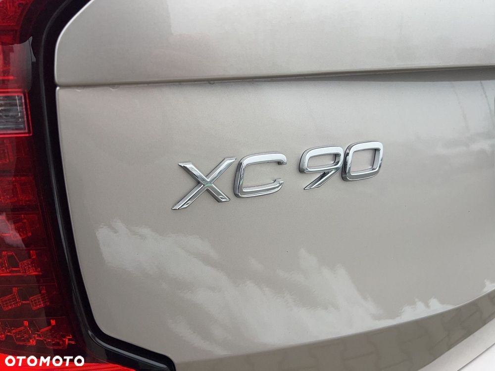 Volvo XC 90 - 27