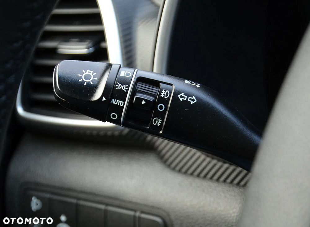 Hyundai Tucson blue 1.6 GDi 2WD Navi - 17