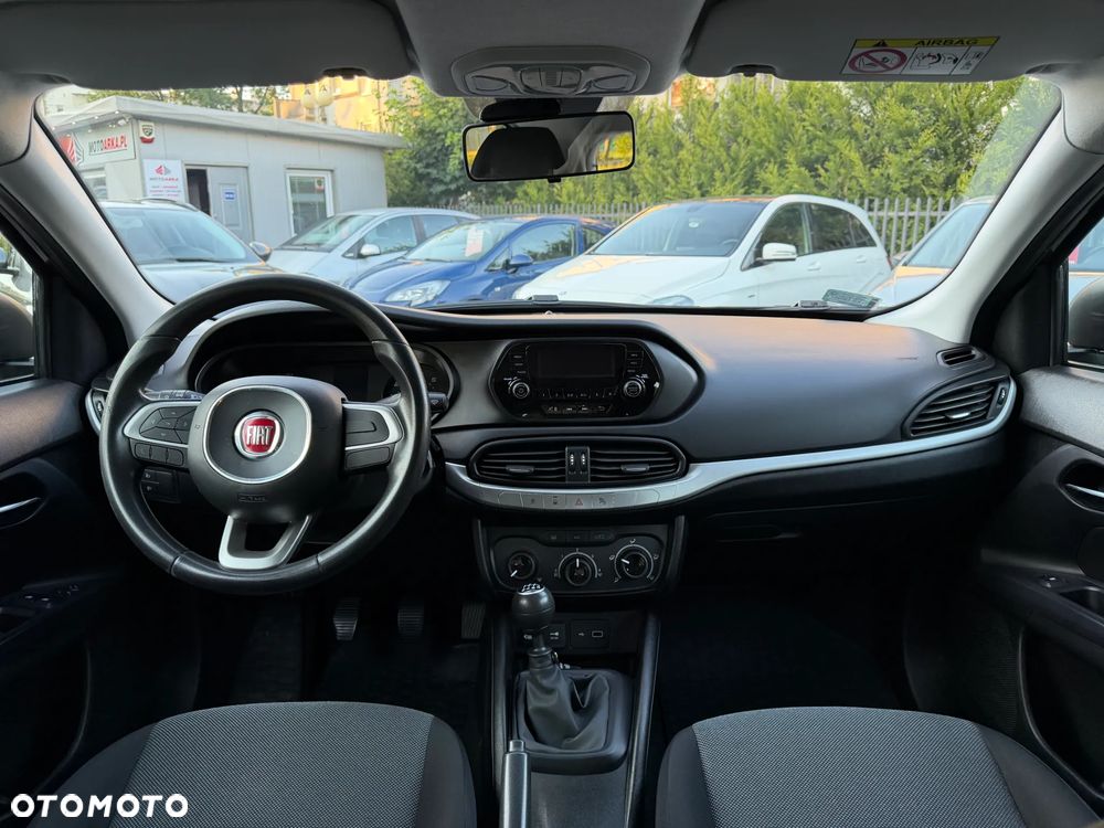 Fiat Tipo 1.4 16v Easy EU6d - 10