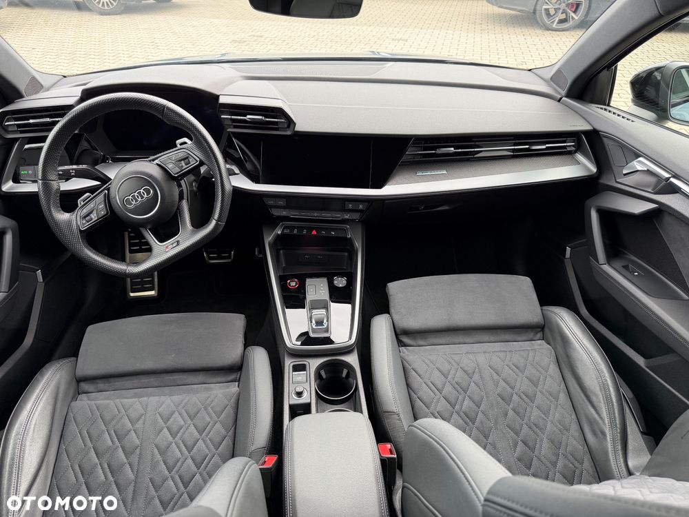 Audi RS3 Sportback TFSI quattro S tronic - 11