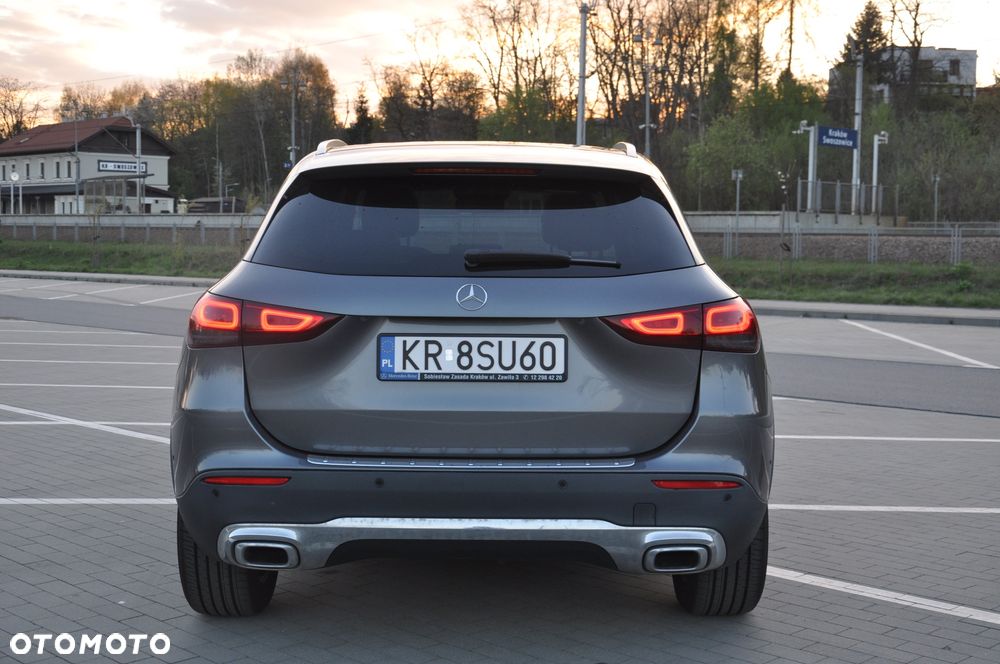 Mercedes-Benz GLA 200 Business Edition - 10