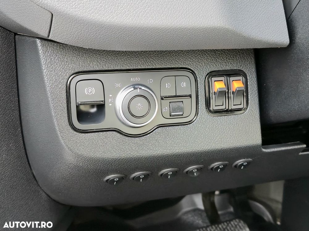 Mercedes-Benz Sprinter - 9