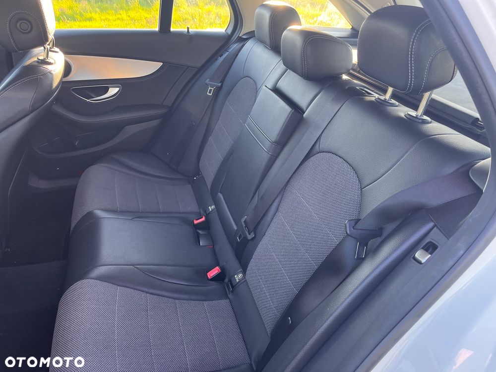Mercedes-Benz Klasa C ver-180-bluetec-d-exclusive - 14