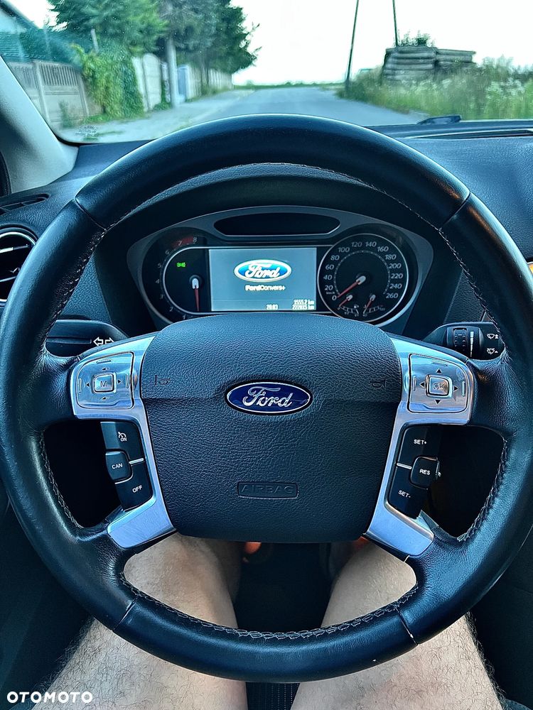 Ford Mondeo - 9