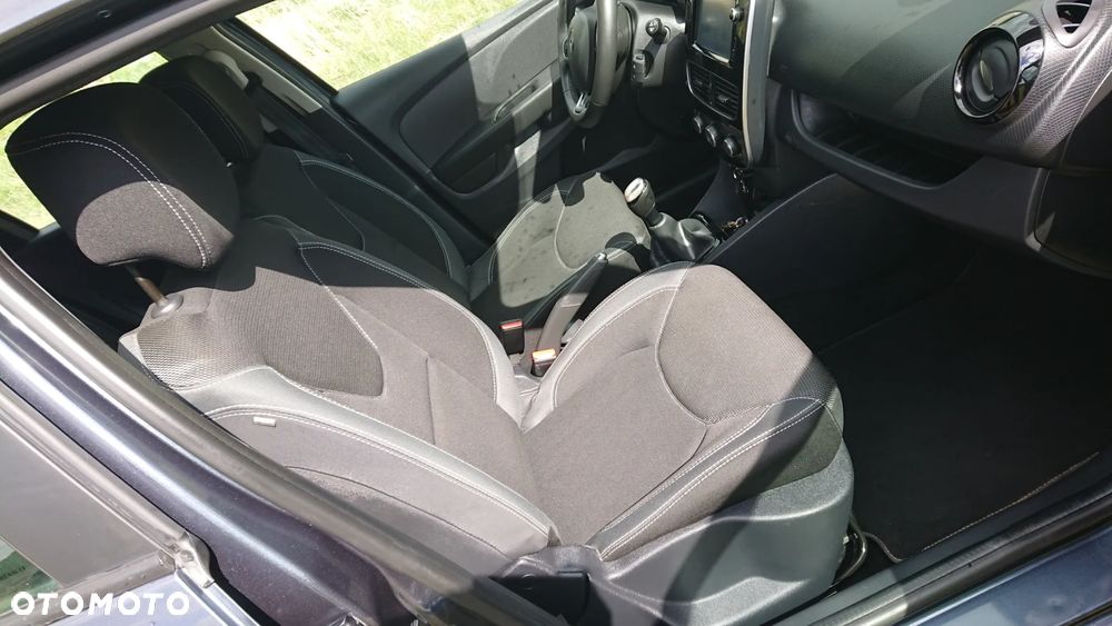 Renault Clio - 31