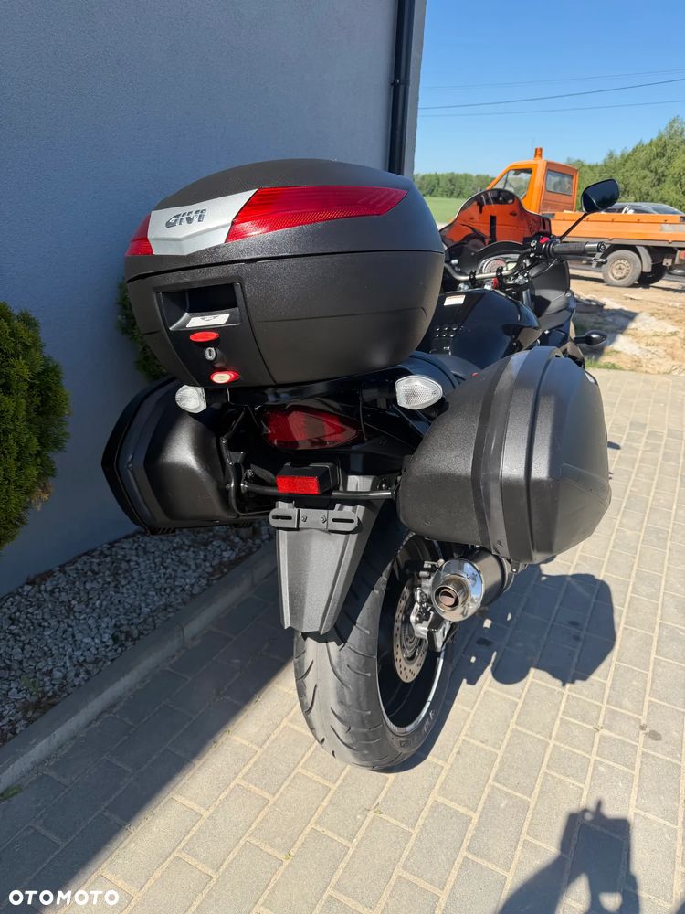 Suzuki GSX - 24