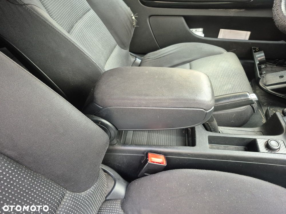 Podłokietnik audi a3 8p - 1