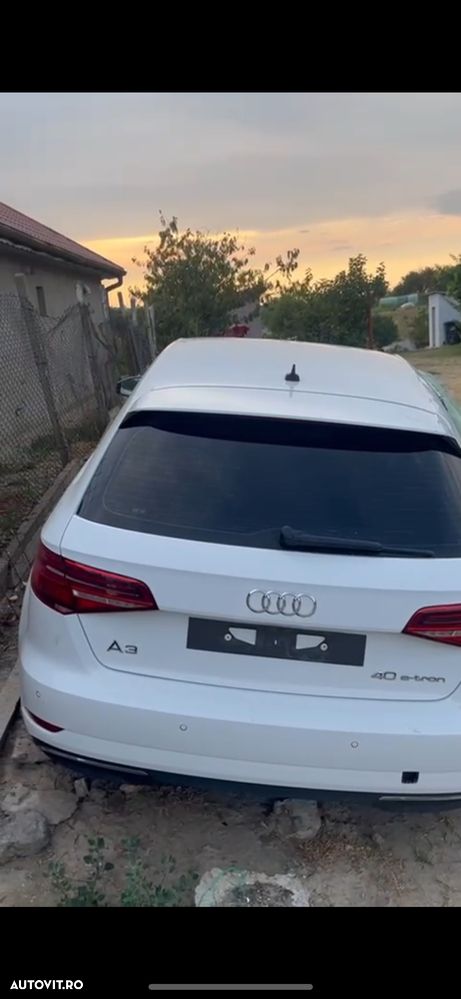 Audi A3 40 e-tron Sportback S tronic - 2