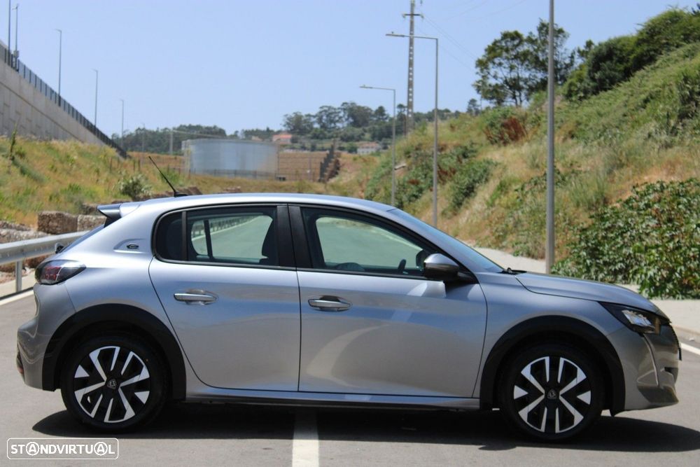 Peugeot e-208 50 kWh Allure - 13