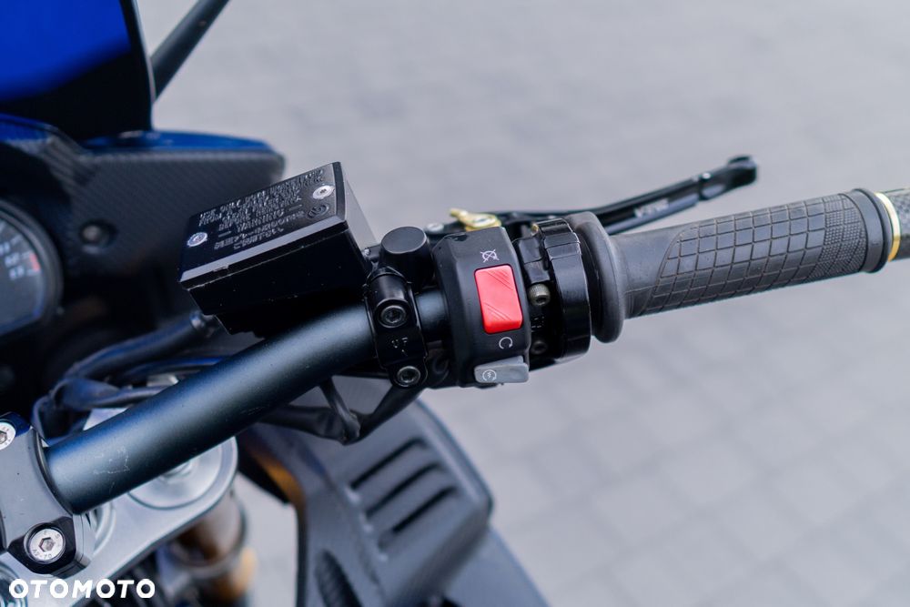 Yamaha FZ - 20