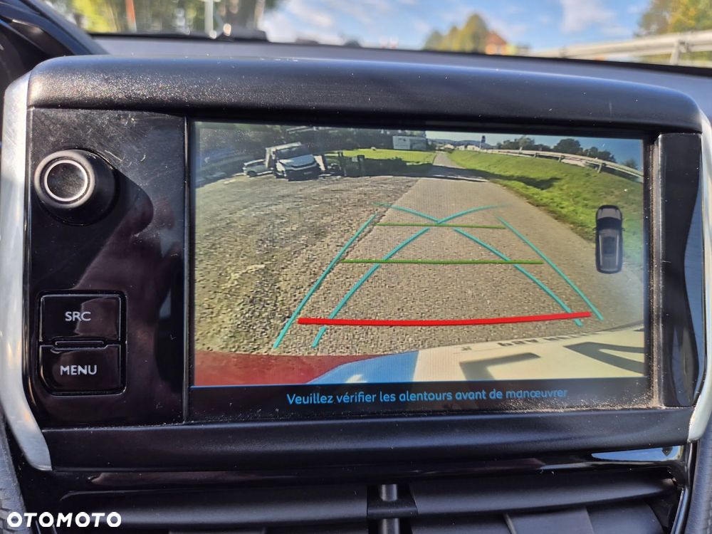 Peugeot 2008 PureTech 110 Stop&Start EAT6 Crossway - 26