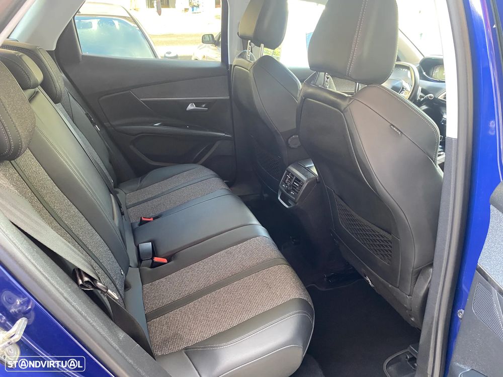 Peugeot 3008 PureTech 130 Stop & Start GPF EAT8 Allure - 25
