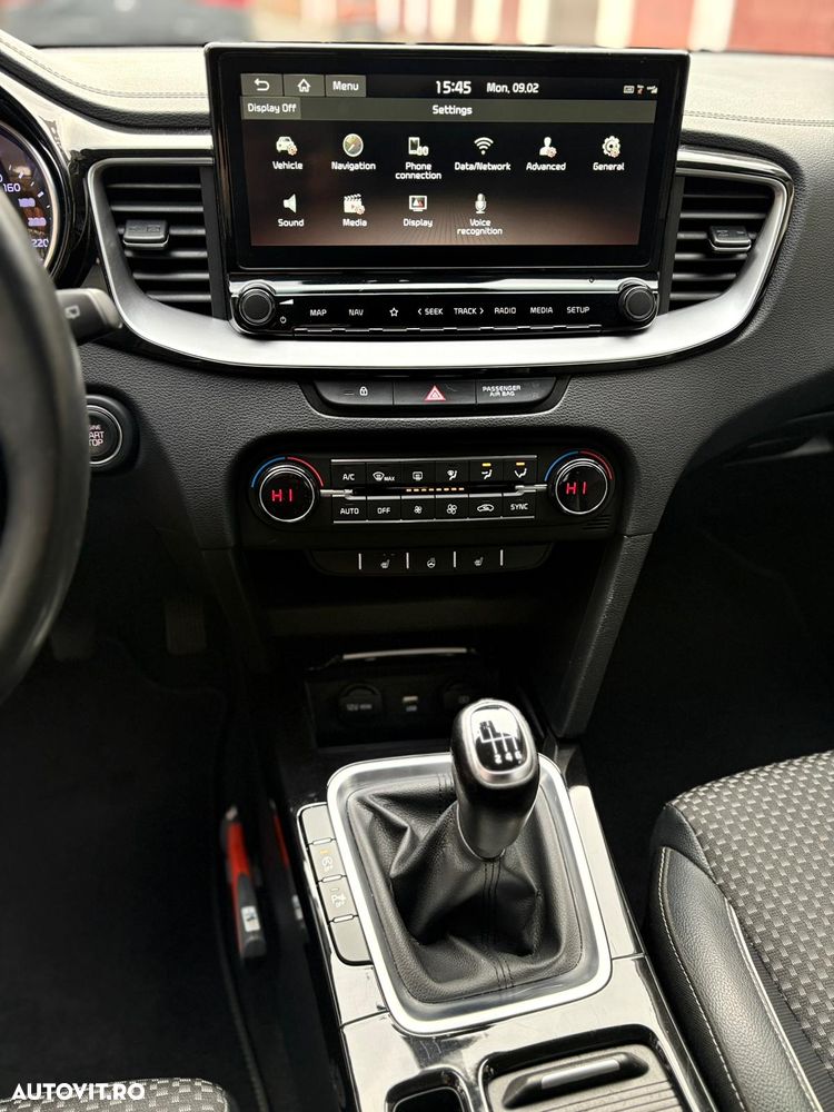 Kia Ceed - 15