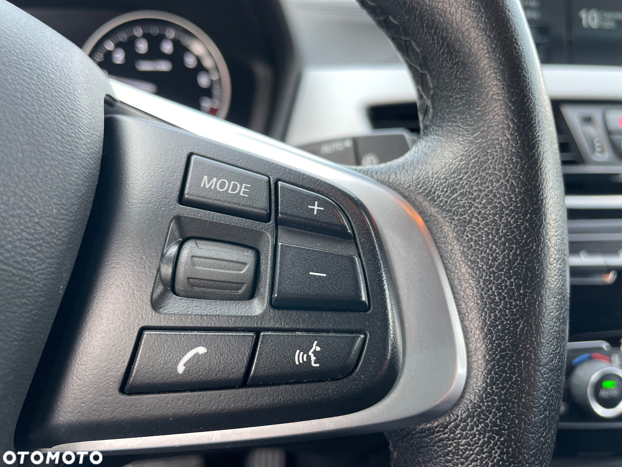 BMW X2 sDrive18i - 32