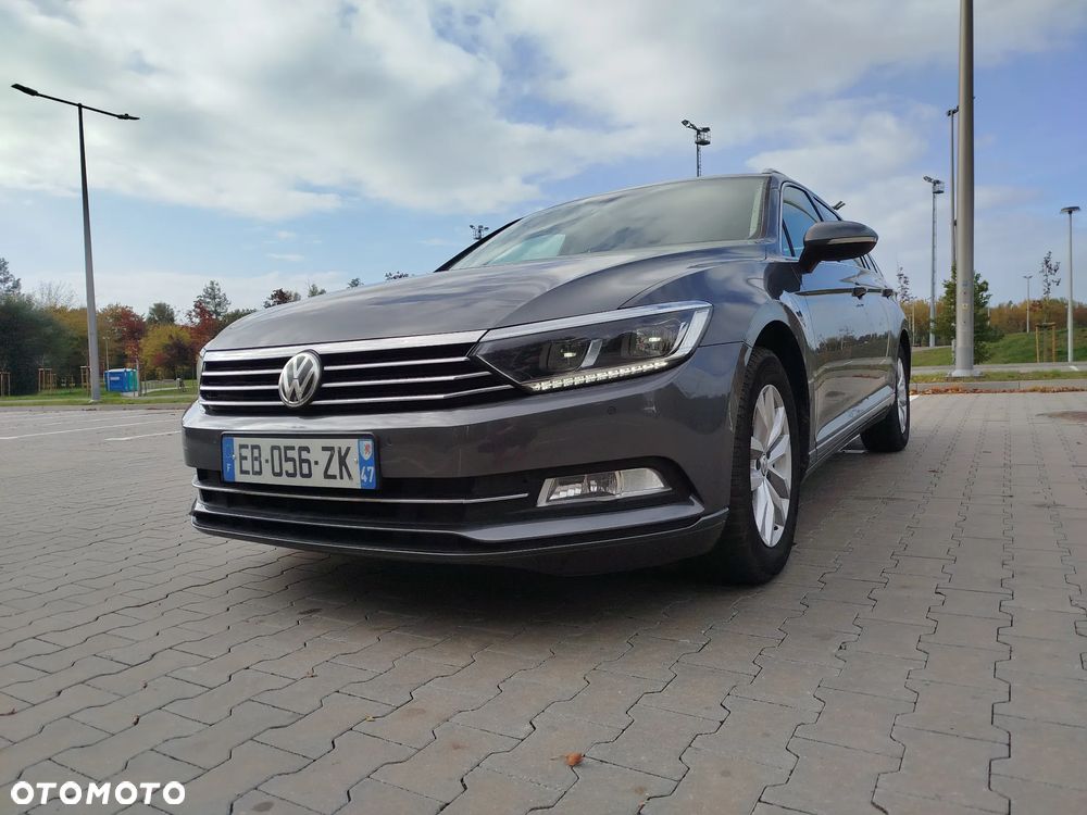 Volkswagen Passat Variant ver-variant-1-6-tdi-bluemotion-technology-comfortline - 11