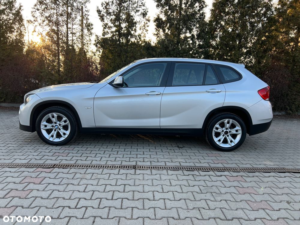 BMW X1 xDrive18d xLine - 10