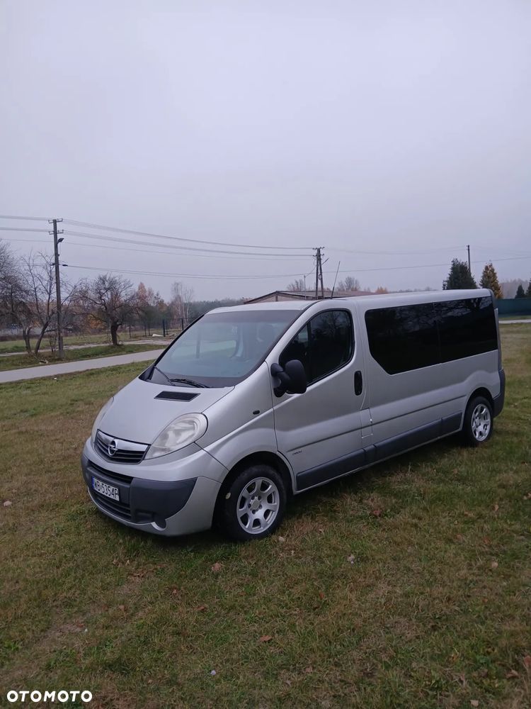Opel Vivaro - 1