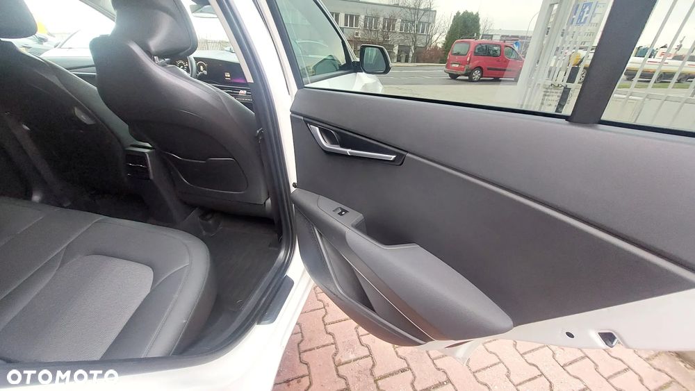 Kia Niro 1.6 GDI Hybrid Business Line - 11