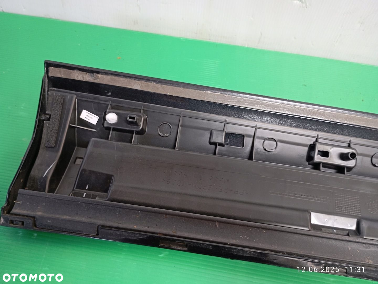 AUDI Q3 8U 11-14 LISTWA DRZWI LEWY TYŁ S-LINE 8U0853969 - 5