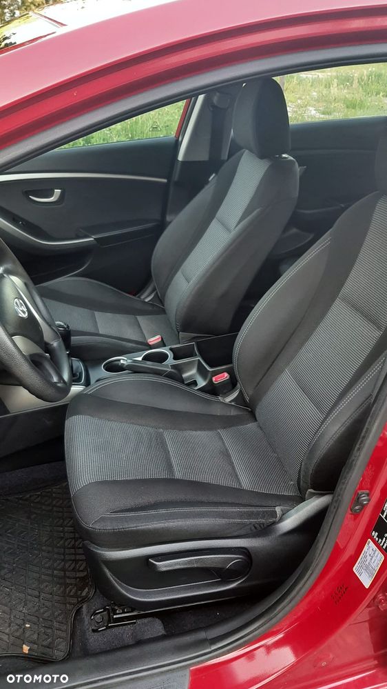 Hyundai i30 1.6 CRDI Trend - 14