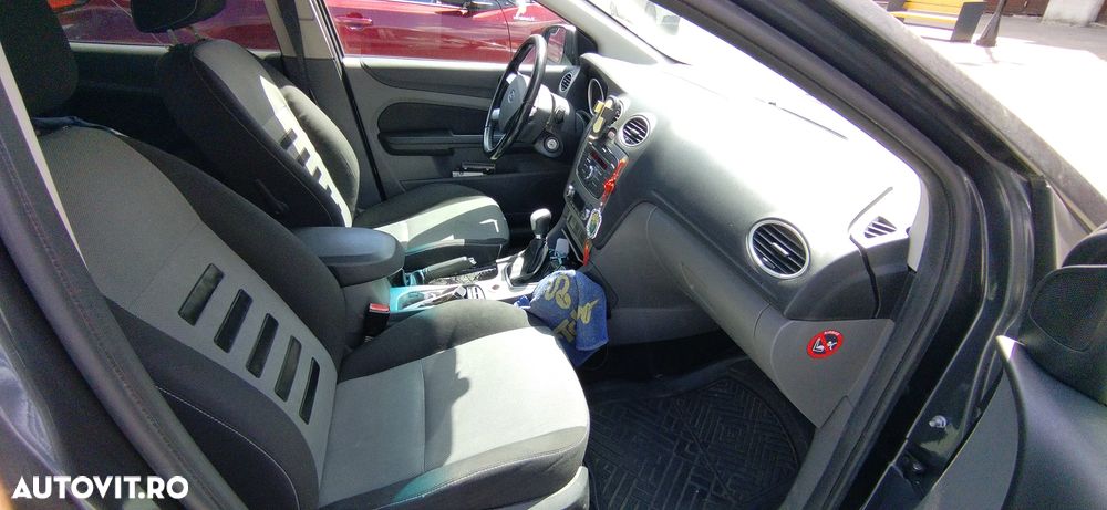 Ford Focus 1.6 TDCI DPF Titanium - 4