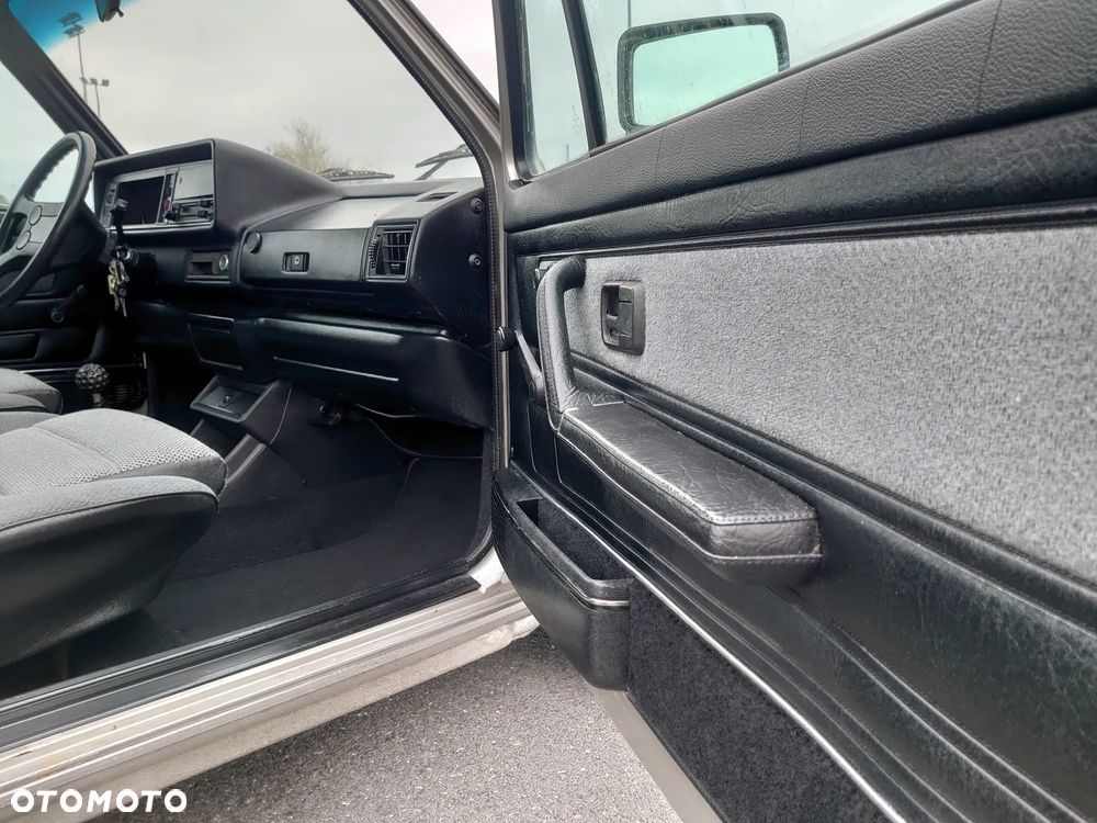Volkswagen Golf 1.8 GTI - 15