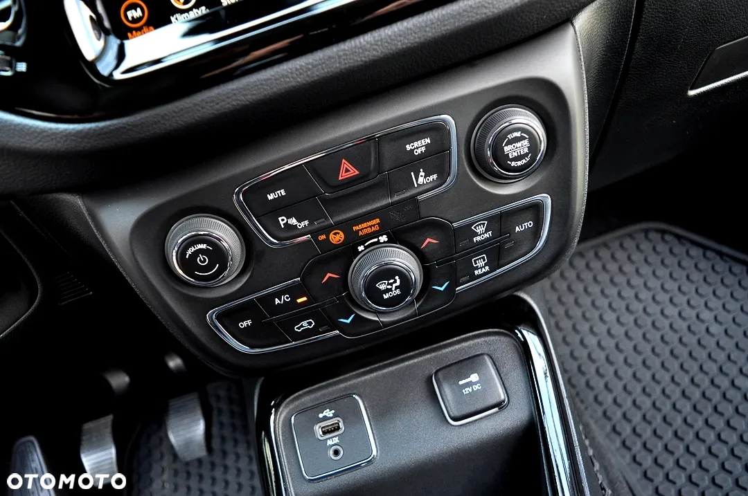 Jeep Compass 1.4 TMair Limited FWD S&S - 30