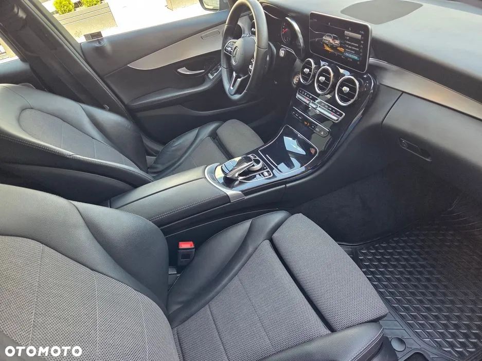 Mercedes-Benz Klasa C 220 d 9G-TRONIC - 15