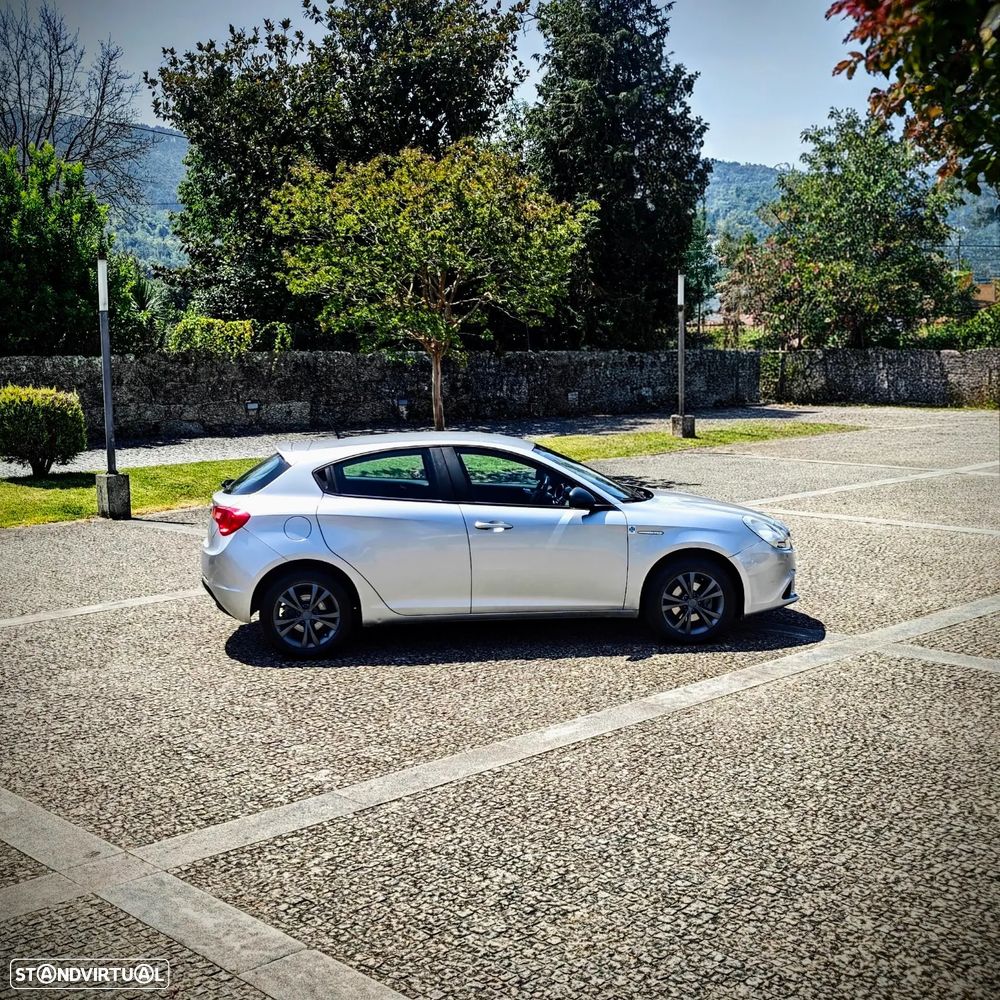 Alfa Romeo Giulietta 1.6 JTDM 16V Sport - 38