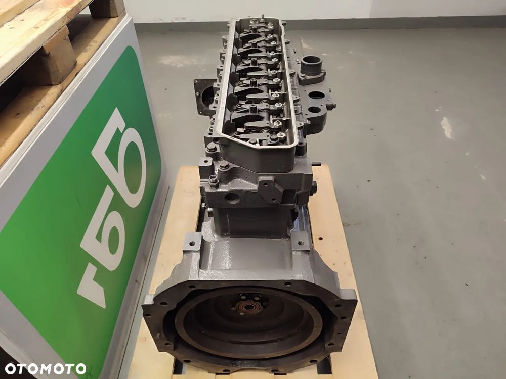 Słupek silnika JD6068 HRT - 11
