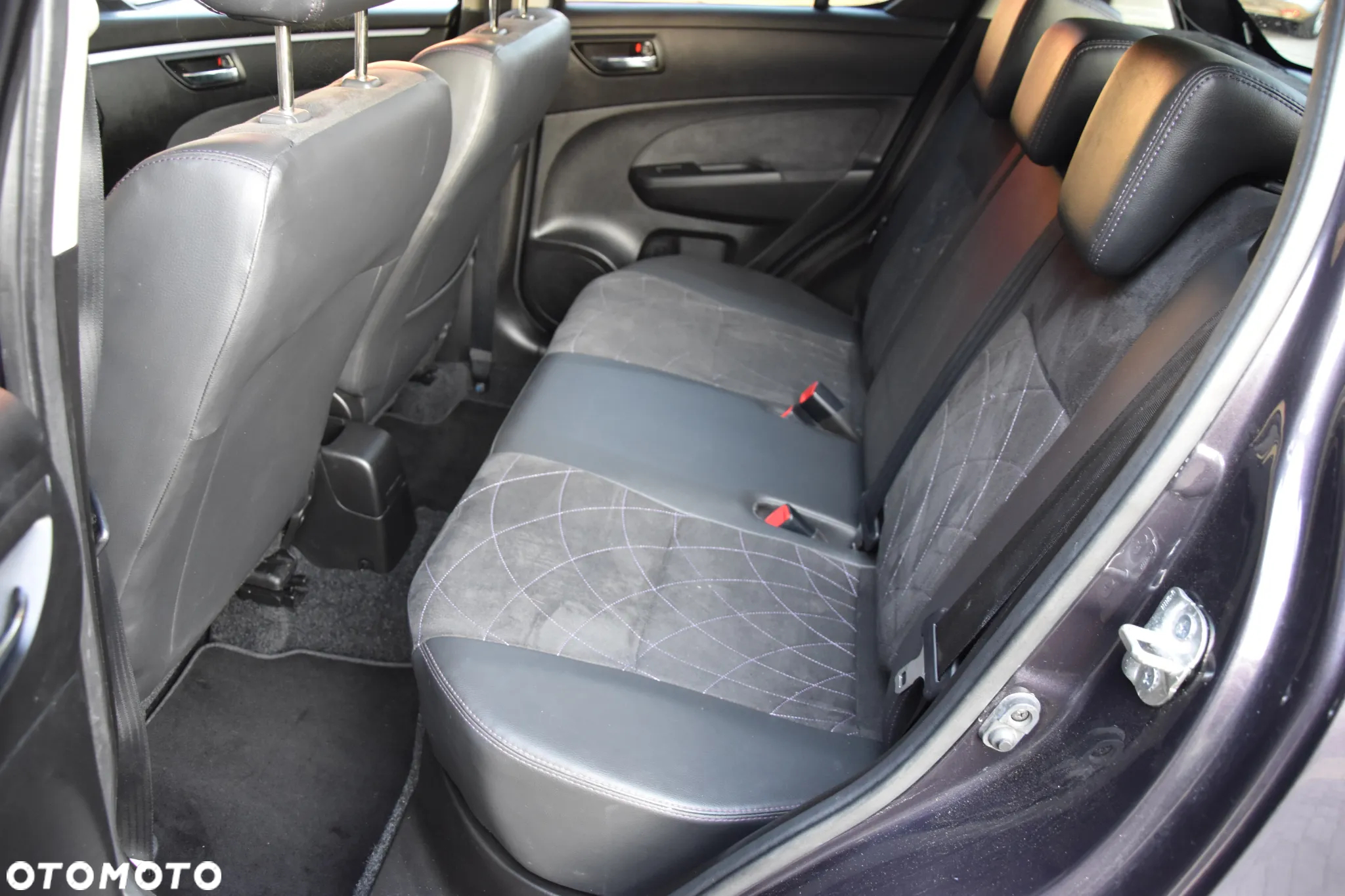 Suzuki Swift 1.2 4x4 Club - 26