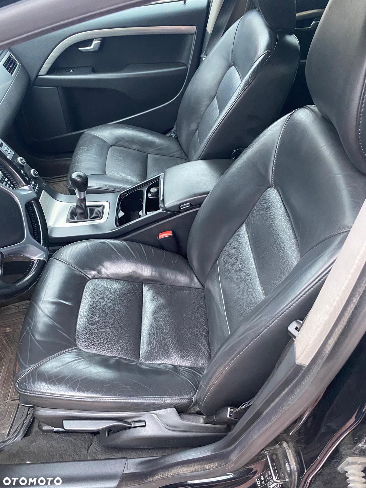 Volvo V70 - 8