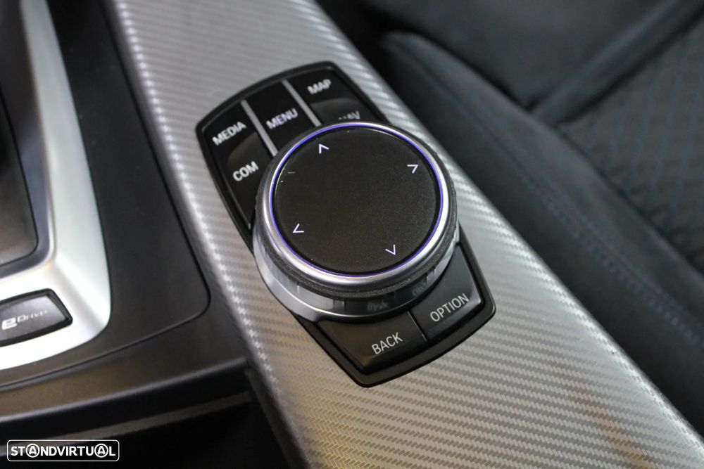 BMW 330 e iPerformance Pack M - 19