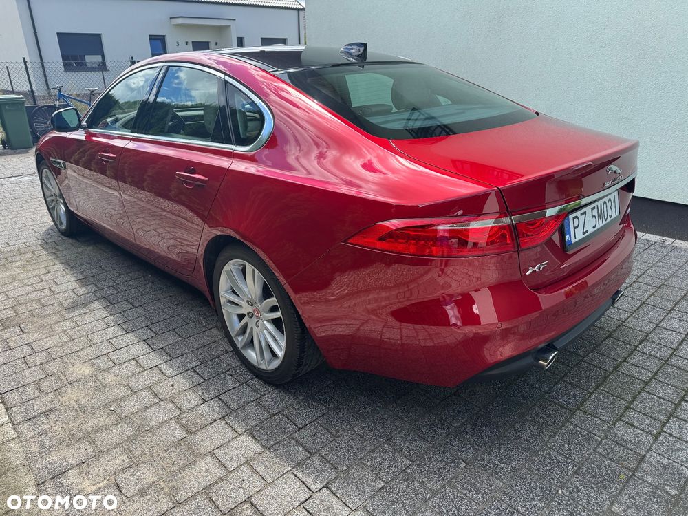 Jaguar XF 3.0 V6 S - 8