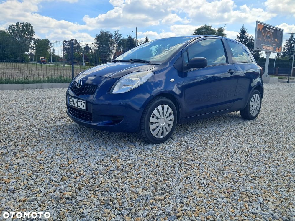 Toyota Yaris - 1