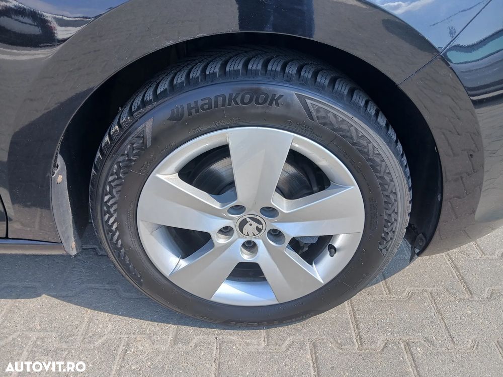 Skoda RAPID 1.0 TSI Style - 14