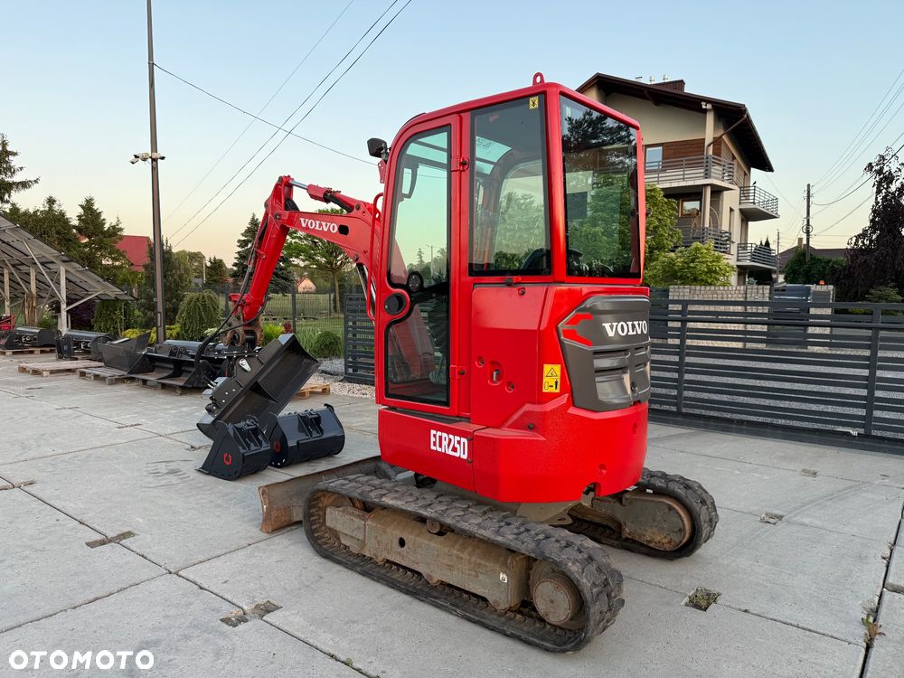Volvo ECR25D - 3