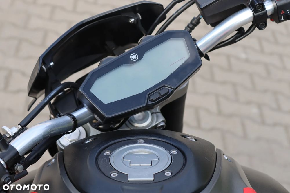 Yamaha MT - 19