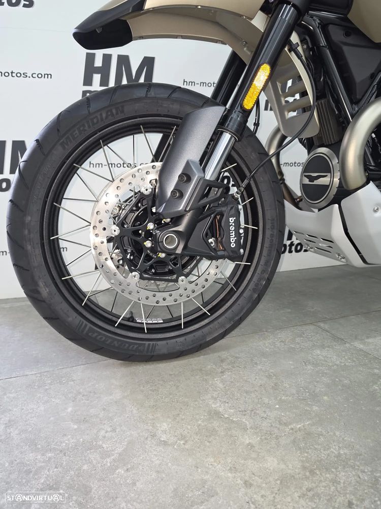 Moto Guzzi V85 TT TRAVEL E5+ - 9