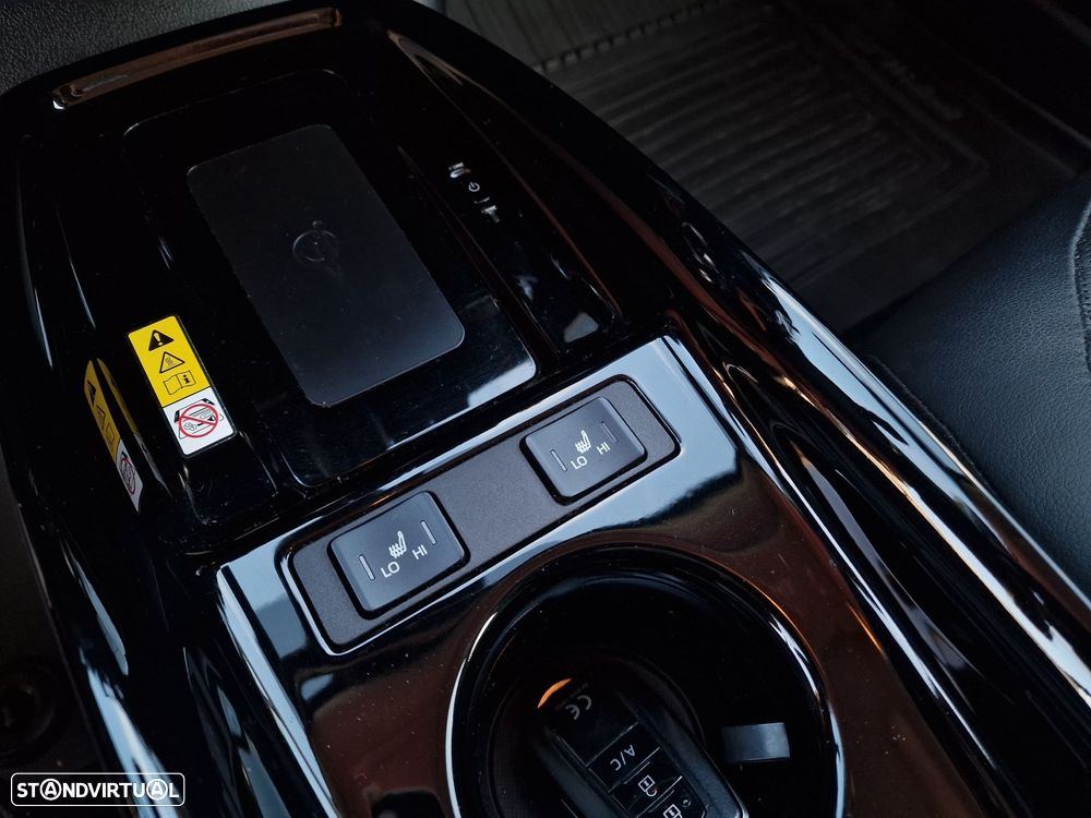 Toyota Prius 1.8 Plug-In Luxury+Pele - 27