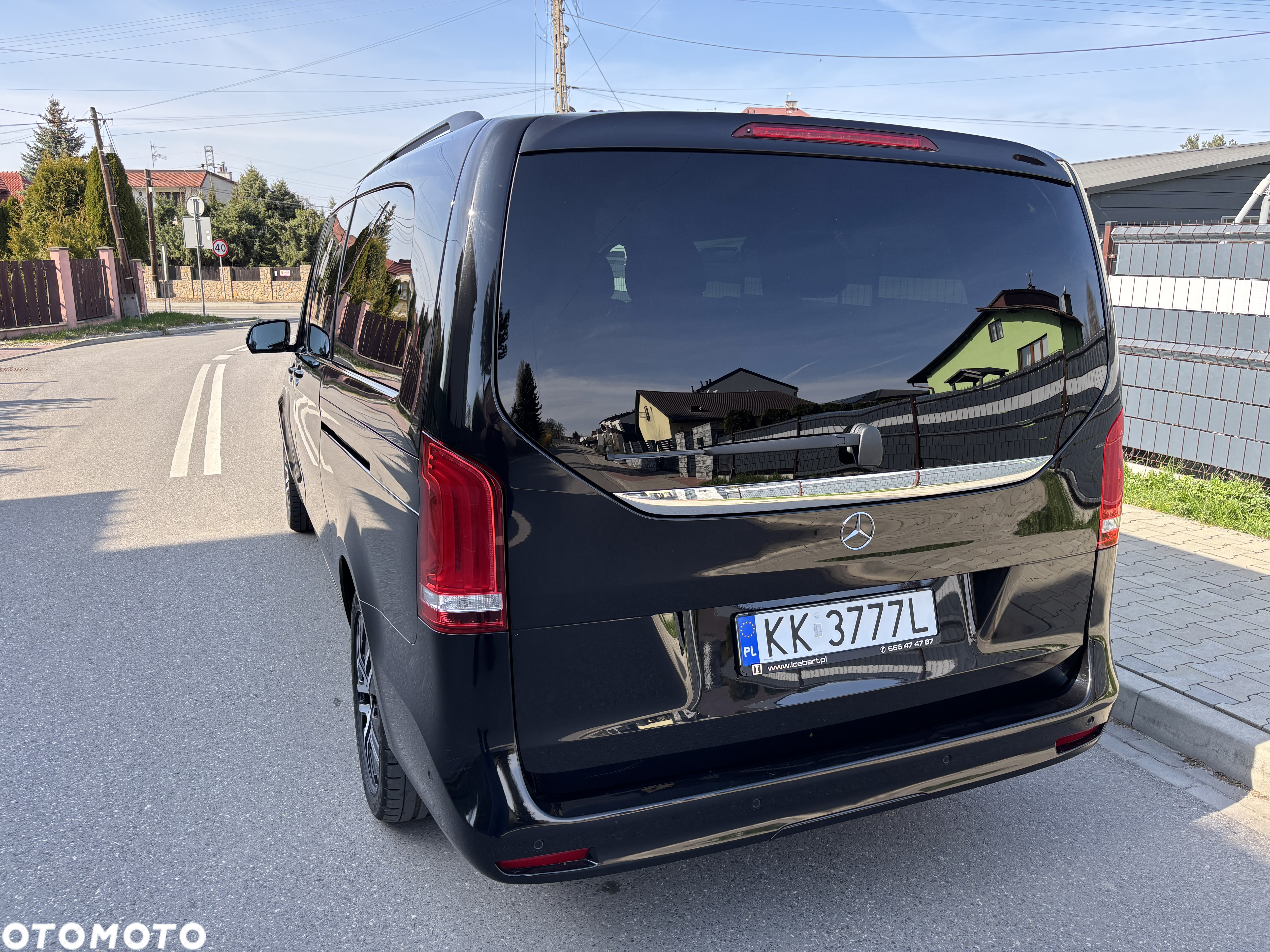Mercedes-Benz Klasa V 300 d 9G-Tronic Avantgarde (ekstra d³) - 4