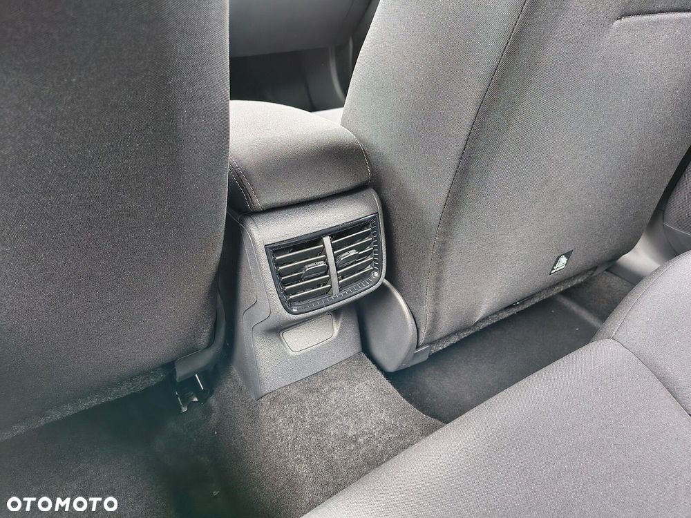 Skoda Fabia 1.0 Essence - 18