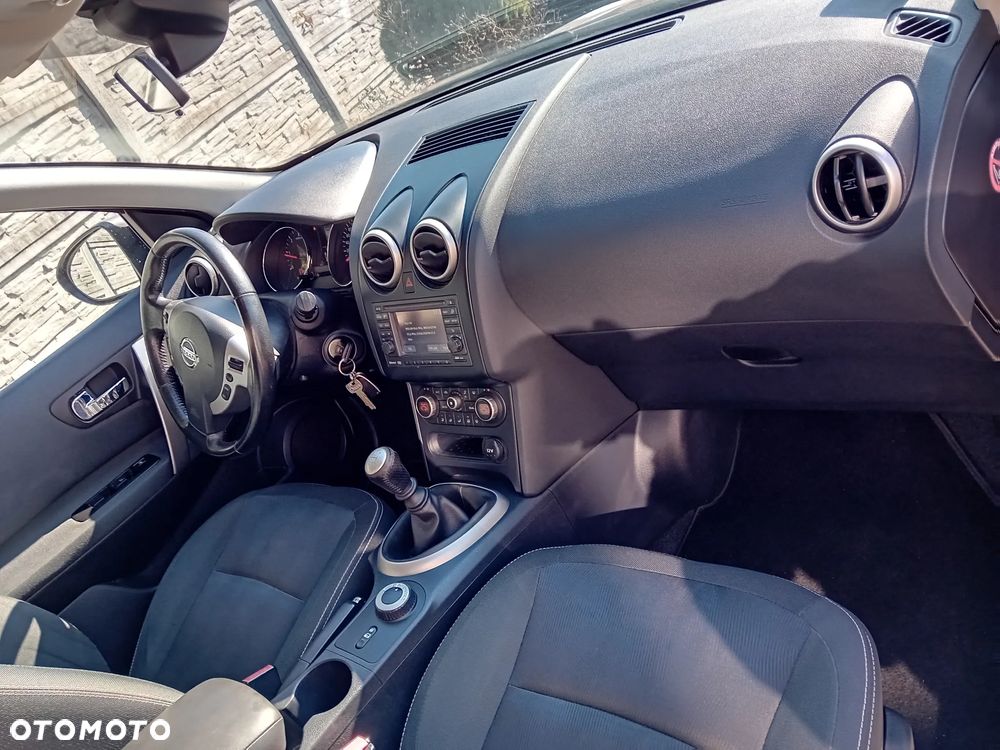 Nissan Qashqai - 15