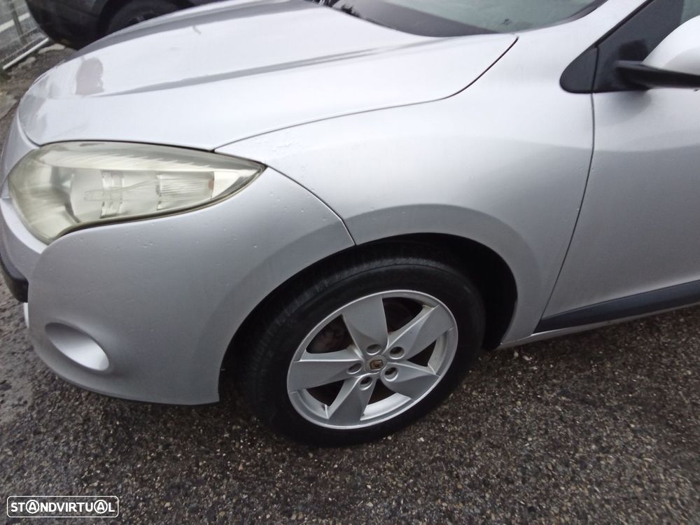 Renault Mégane Sport Tourer 1.5 dCi Comfort SS - 5