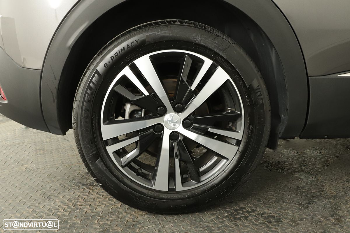 Peugeot 3008 1.2 PureTech GT EAT8 - 5