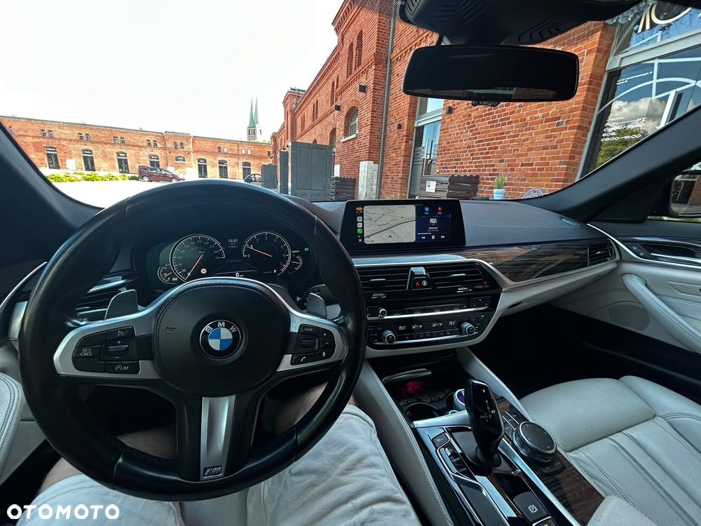 BMW Seria 5 530i xDrive M Sport sport - 16
