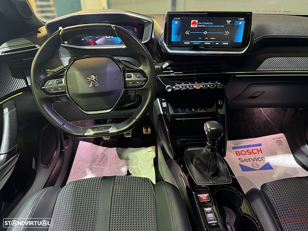 Peugeot 2008 1.2 PureTech GT Line - 19