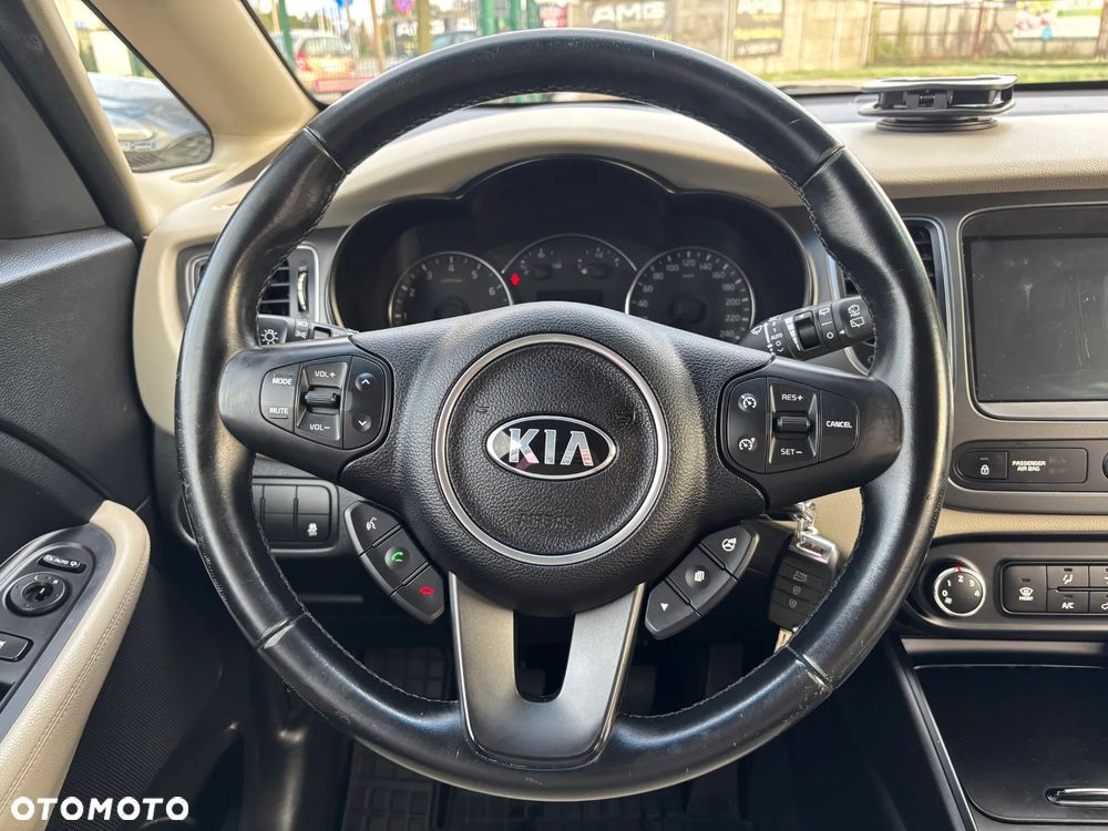 Kia Carens 1.6 GDI Dream Team Edition - 20