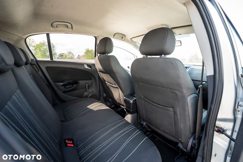 Opel Corsa 1.2 16V - 10