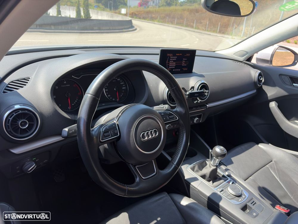 Audi A3 Sportback 2.0 TDI S-line - 11